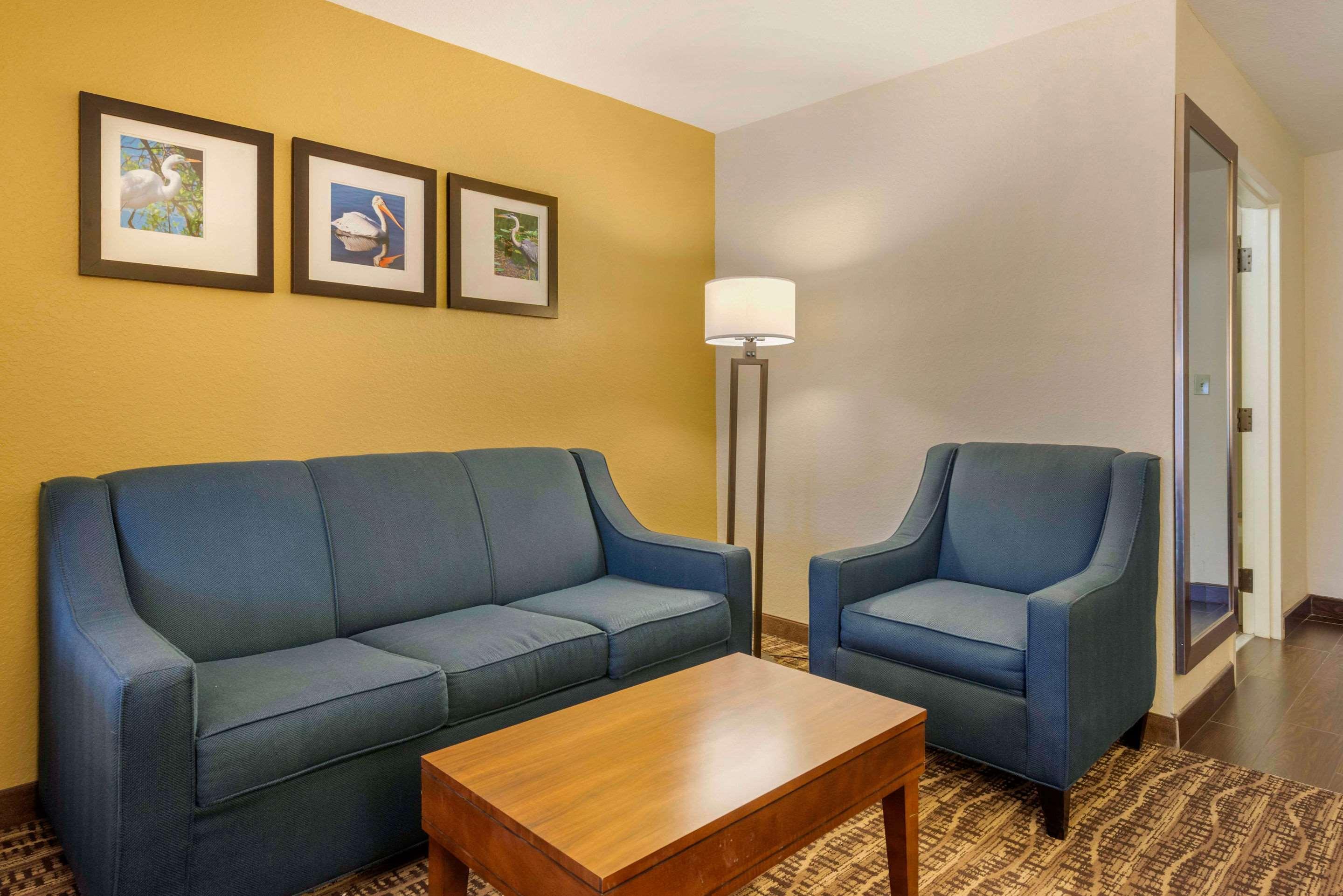 Comfort Suites Lady Lake - The Villages Экстерьер фото