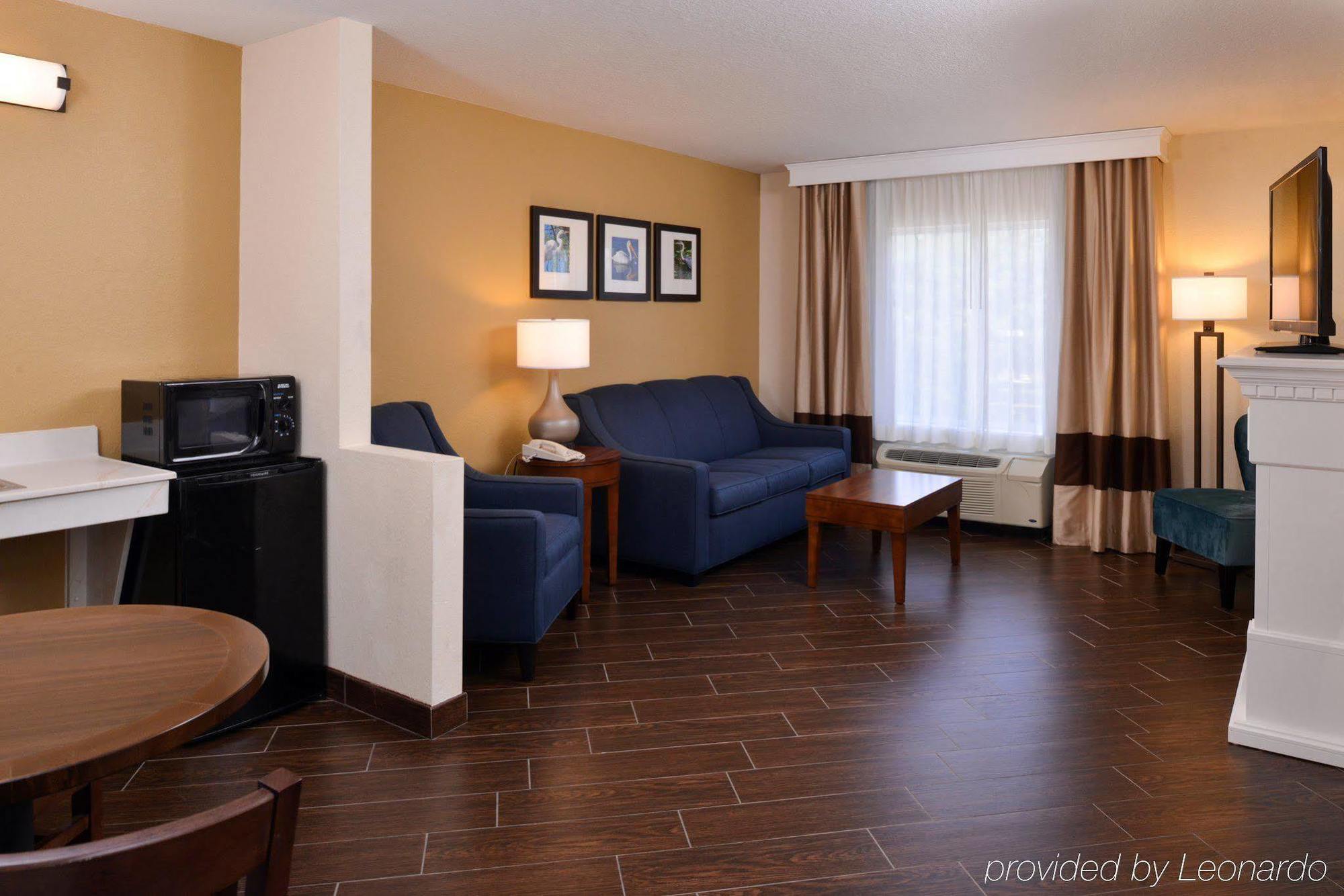 Comfort Suites Lady Lake - The Villages Экстерьер фото