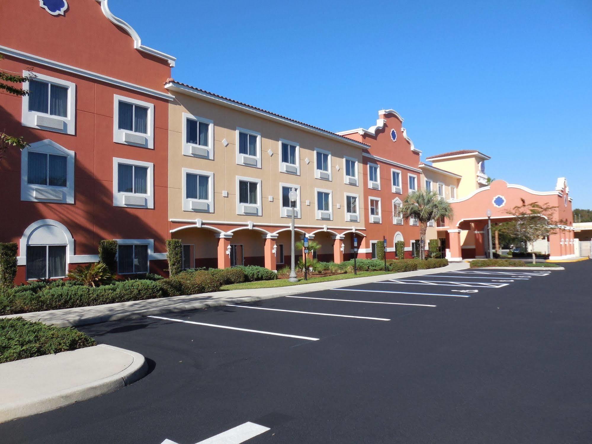 Comfort Suites Lady Lake - The Villages Экстерьер фото